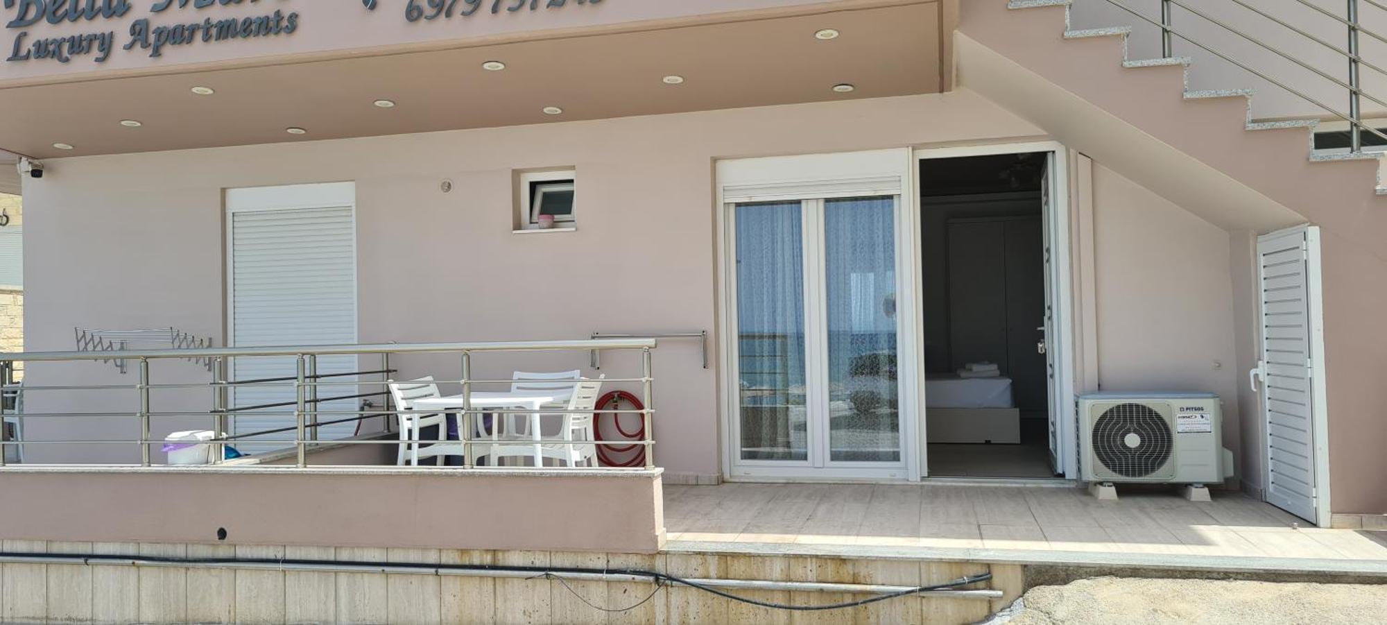 Bella Mare Luxury Apartments 卡拉马基 外观 照片