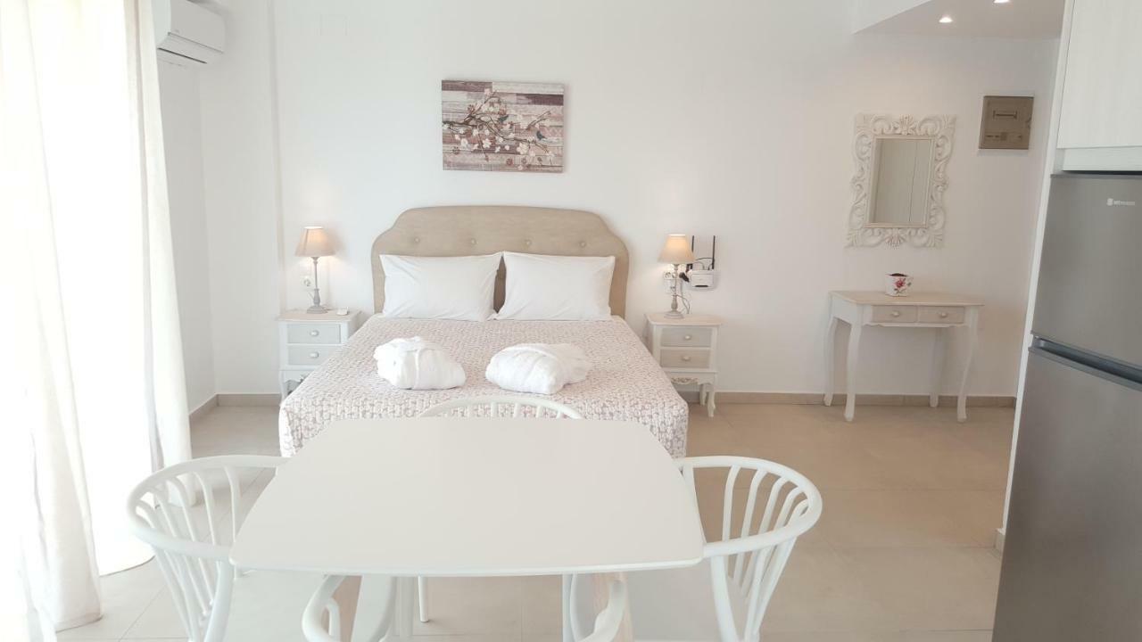 Bella Mare Luxury Apartments 卡拉马基 外观 照片